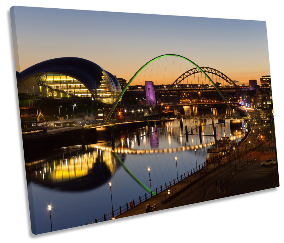 Newcastle Tyne Bridge River